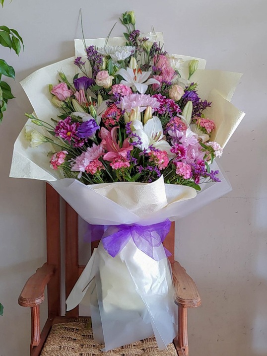 Ver Bouquet con lilium